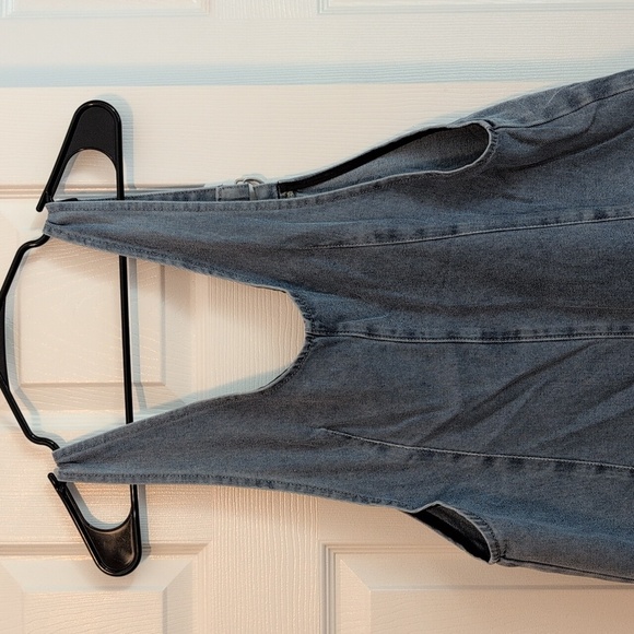 Women's Jean Denim Overall Baggy Jumpsuit Onesie with Pockets - Picture 3 of 9